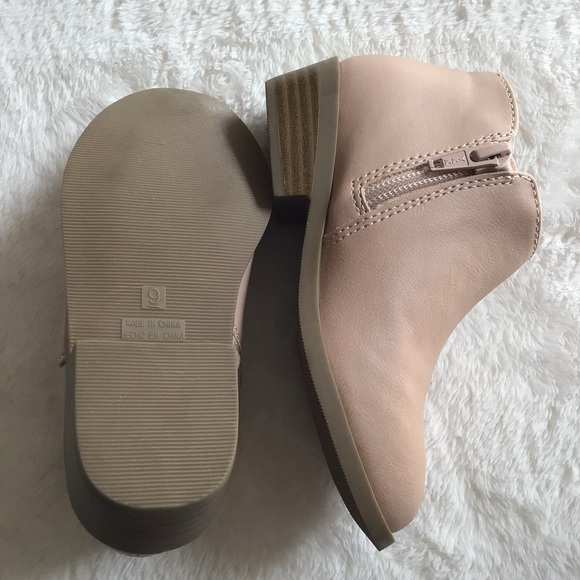 Old Navy toddler girl pink leather booties - Picture 3 of 4